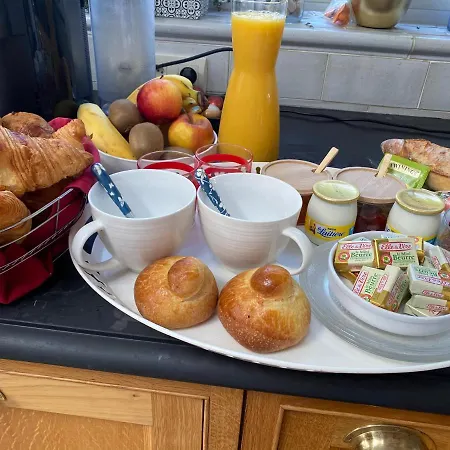 2 Chambres, 4 A 6 Voyageurs En Centre Ville, A 5 Mins Du Zoo * La Flèche