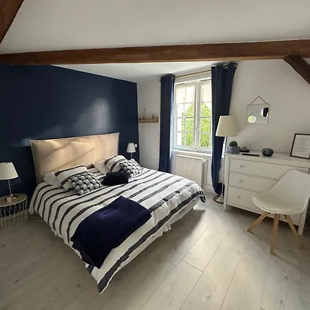 2 Chambres, 4 A 6 Voyageurs En Centre Ville, A 5 Mins Du Zoo * La Flèche