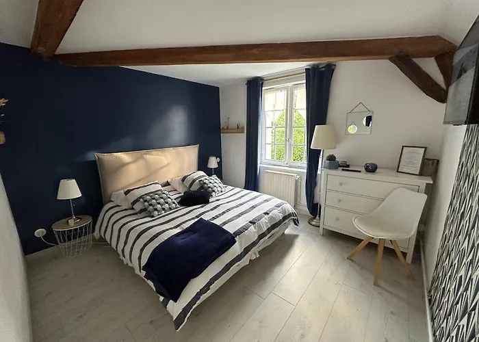 2 Chambres, 4 A 6 Voyageurs En Centre Ville, à 5 Mins Du Zoo * La Flèche