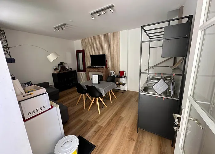 2 Chambres, 4 A 6 Voyageurs En Centre Ville, à 5 Mins Du Zoo